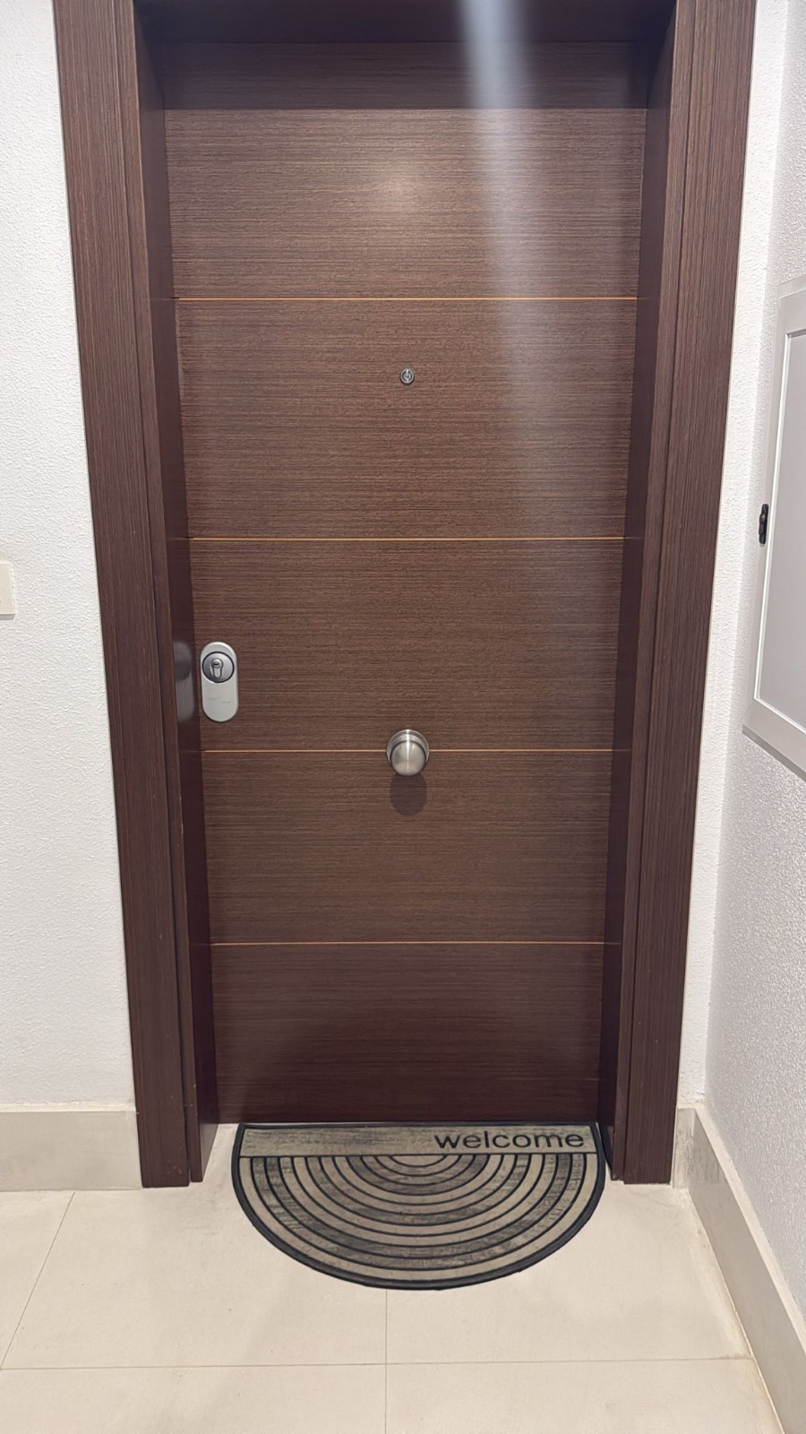 Puerta acorazada instalada en Alicante